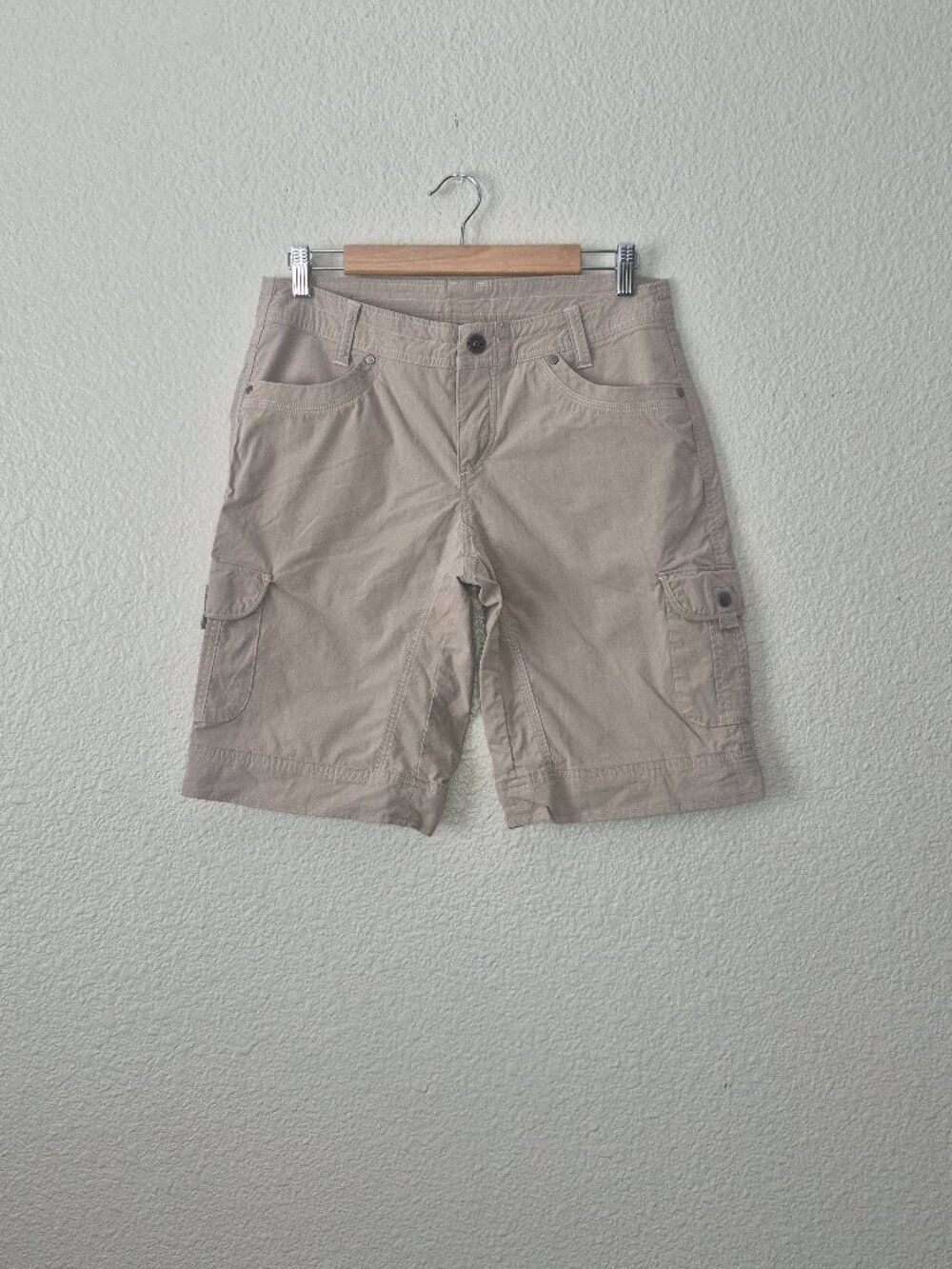 Kuhl Splash Hiking Cargo Shorts Cotton Nylon Stretch QuickDry Beige 10 NWOT